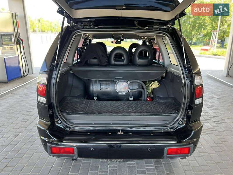Позашляховик / Кросовер Mitsubishi Pajero 2007 в Миколаєві