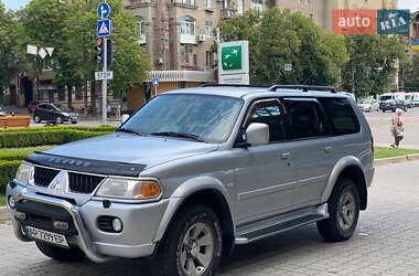 Внедорожник / Кроссовер Mitsubishi Pajero 2005 в 