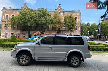 Внедорожник / Кроссовер Mitsubishi Pajero 2005 в 