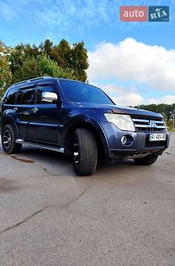 Внедорожник / Кроссовер Mitsubishi Pajero 2008 в Киеве