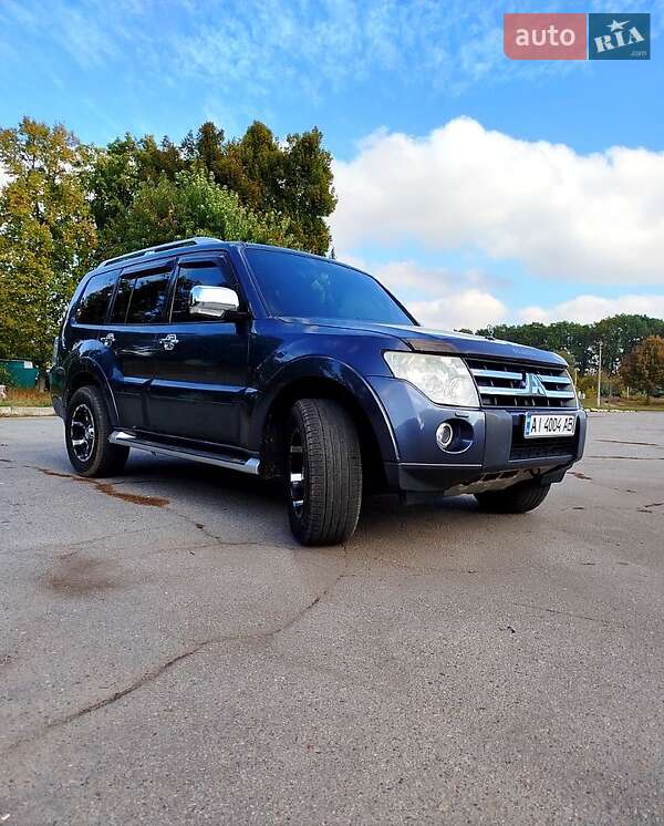 Внедорожник / Кроссовер Mitsubishi Pajero 2008 в Киеве