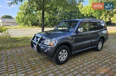 Позашляховик / Кросовер Mitsubishi Pajero 2006 в Києві