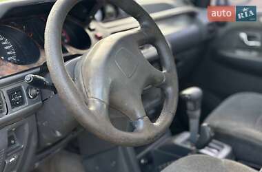 Внедорожник / Кроссовер Mitsubishi Pajero 1998 в 