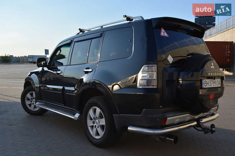 Внедорожник / Кроссовер Mitsubishi Pajero 2007 в Одессе