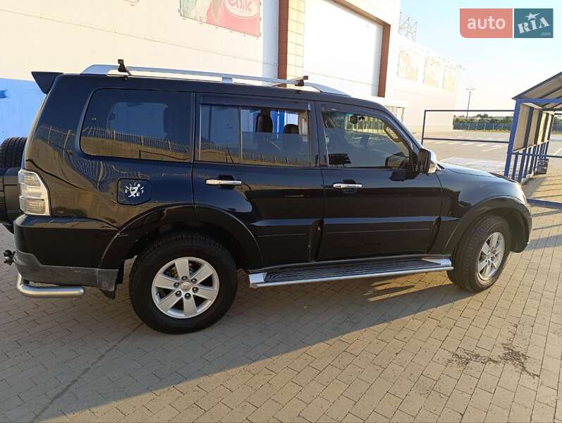 Внедорожник / Кроссовер Mitsubishi Pajero 2007 в Одессе фото 7 Внедорожник / Кроссовер Mitsubishi Pajero 2007 в Одессе
