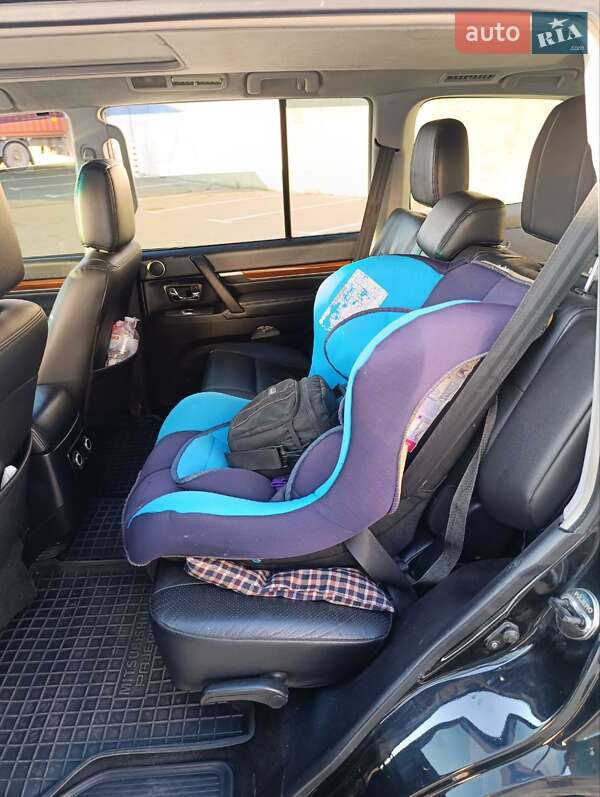 Внедорожник / Кроссовер Mitsubishi Pajero 2007 в Одессе фото 11 Внедорожник / Кроссовер Mitsubishi Pajero 2007 в Одессе