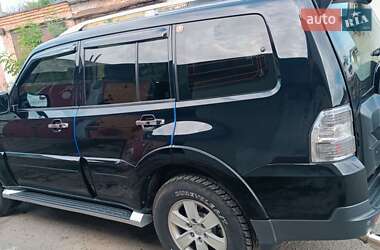 Внедорожник / Кроссовер Mitsubishi Pajero 2008 в 