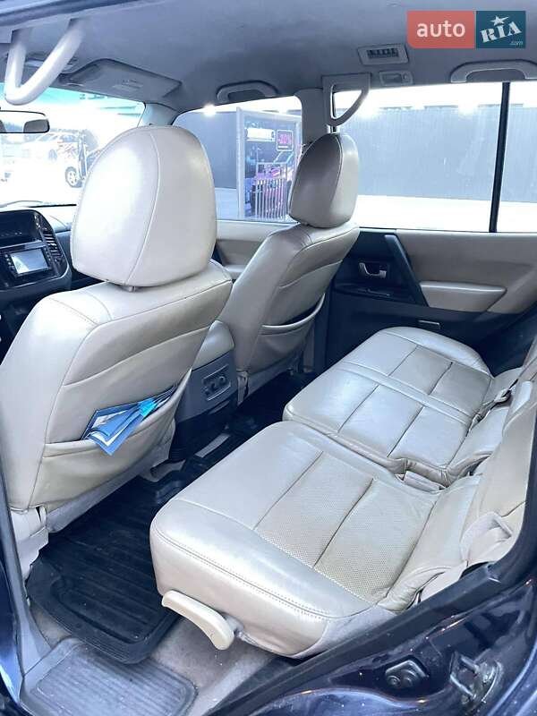 Внедорожник / Кроссовер Mitsubishi Pajero 2006 в Ивано-Франковске