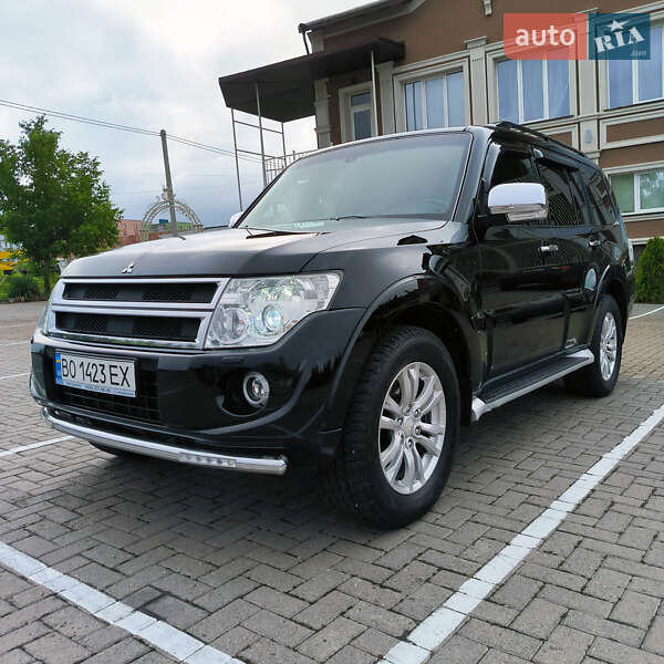 Mitsubishi Pajero 2014
