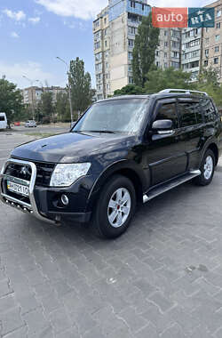 Позашляховик / Кросовер Mitsubishi Pajero 2008 в Кам'янському