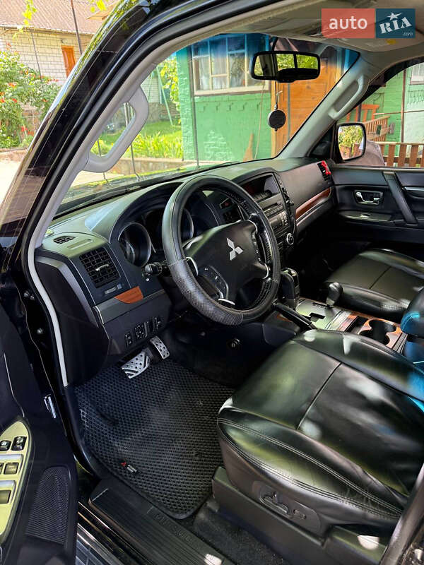 Внедорожник / Кроссовер Mitsubishi Pajero 2007 в Виннице фото 18 Внедорожник / Кроссовер Mitsubishi Pajero 2007 в Виннице