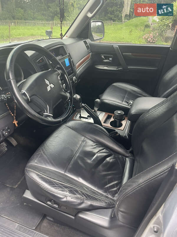 Внедорожник / Кроссовер Mitsubishi Pajero 2008 в Владимире