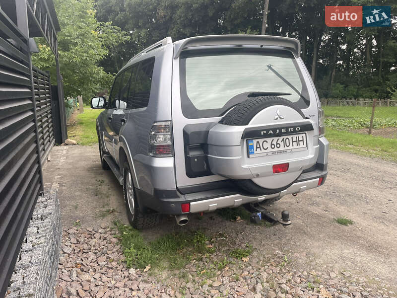 Внедорожник / Кроссовер Mitsubishi Pajero 2008 в Владимире