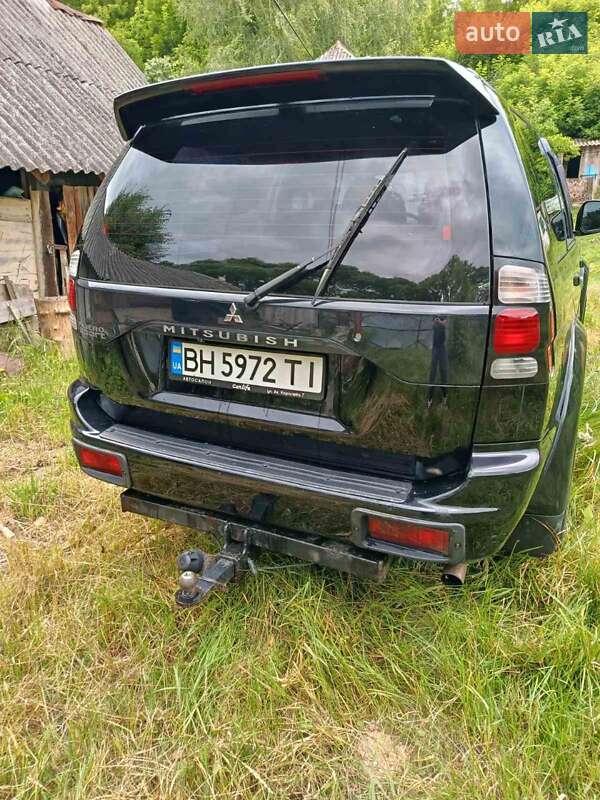Внедорожник / Кроссовер Mitsubishi Pajero 2006 в Коропе