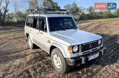 Внедорожник / Кроссовер Mitsubishi Pajero 1988 в Днепре