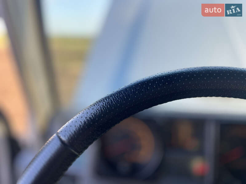 Внедорожник / Кроссовер Mitsubishi Pajero 1988 в Днепре фото 24 Внедорожник / Кроссовер Mitsubishi Pajero 1988 в Днепре