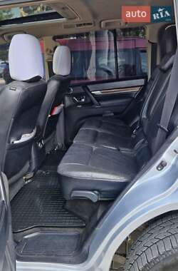 Внедорожник / Кроссовер Mitsubishi Pajero 2008 в 