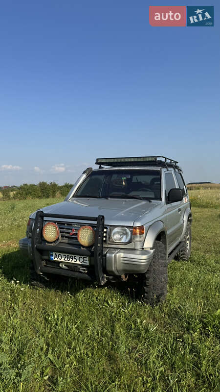 Mitsubishi Pajero 1992
