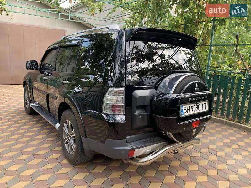 Внедорожник / Кроссовер Mitsubishi Pajero 2007 в Одессе
