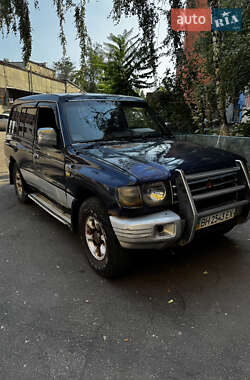 Внедорожник / Кроссовер Mitsubishi Pajero 1998 в 