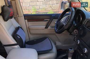Внедорожник / Кроссовер Mitsubishi Pajero 2008 в 