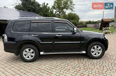 Внедорожник / Кроссовер Mitsubishi Pajero 2008 в 