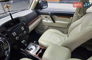 Внедорожник / Кроссовер Mitsubishi Pajero 2007 в 