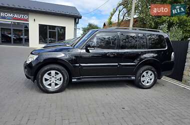 Внедорожник / Кроссовер Mitsubishi Pajero 2007 в 