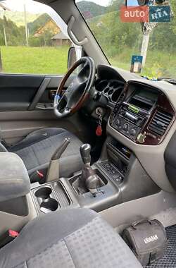 Внедорожник / Кроссовер Mitsubishi Pajero 2000 в 