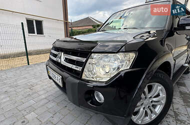 Внедорожник / Кроссовер Mitsubishi Pajero 2007 в 