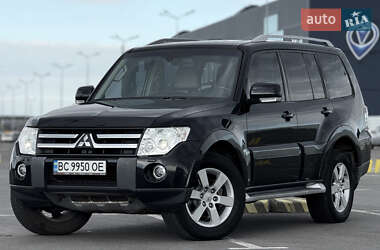 Внедорожник / Кроссовер Mitsubishi Pajero 2008 в 
