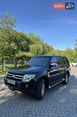 Внедорожник / Кроссовер Mitsubishi Pajero 2007 в 