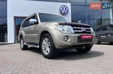 Позашляховик / Кросовер Mitsubishi Pajero 2012 в Житомирі
