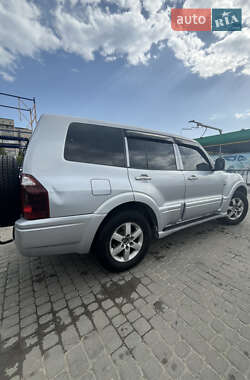 Внедорожник / Кроссовер Mitsubishi Pajero 2006 в 