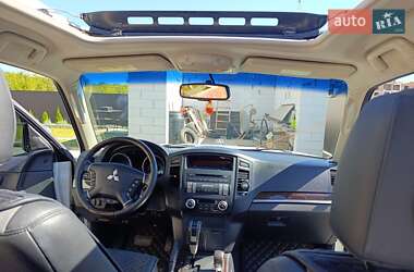 Внедорожник / Кроссовер Mitsubishi Pajero 2013 в 
