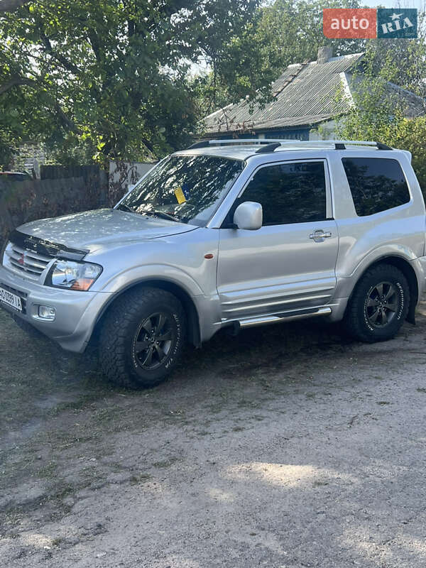 Внедорожник / Кроссовер Mitsubishi Pajero 2000 в Первомайске