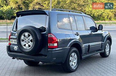 Внедорожник / Кроссовер Mitsubishi Pajero 2007 в 