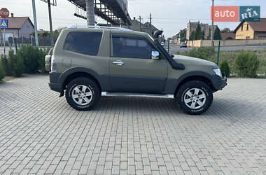 Внедорожник / Кроссовер Mitsubishi Pajero 2007 в 