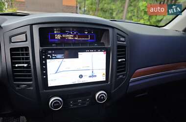 Внедорожник / Кроссовер Mitsubishi Pajero 2008 в 