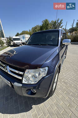Внедорожник / Кроссовер Mitsubishi Pajero 2008 в 