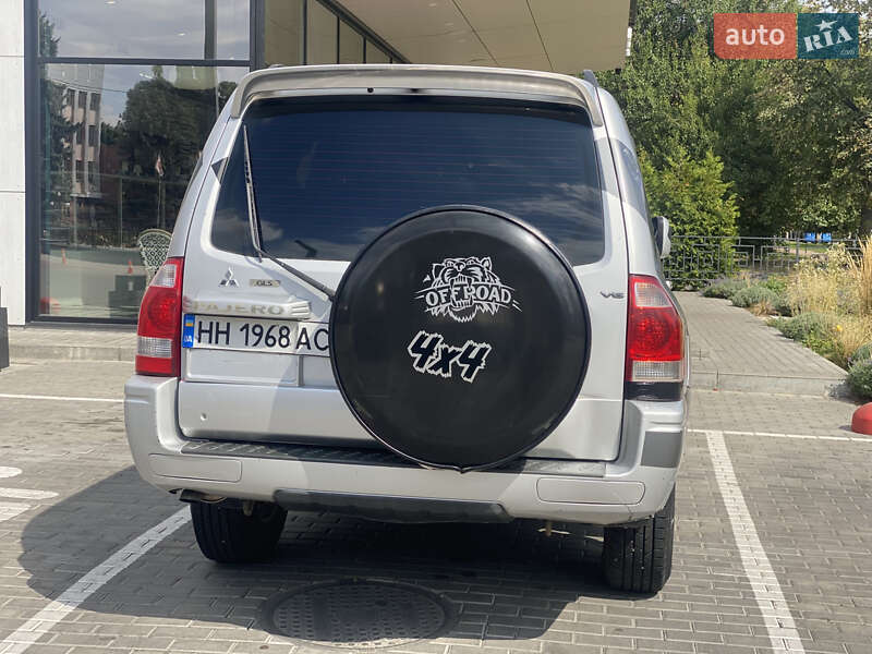 Внедорожник / Кроссовер Mitsubishi Pajero 2003 в Черкассах