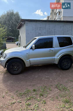 Внедорожник / Кроссовер Mitsubishi Pajero 2004 в 