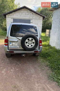 Внедорожник / Кроссовер Mitsubishi Pajero 2004 в 