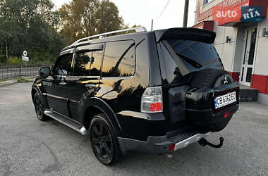 Внедорожник / Кроссовер Mitsubishi Pajero 2008 в 