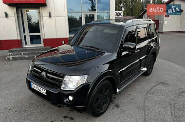 Внедорожник / Кроссовер Mitsubishi Pajero 2008 в Чернигове