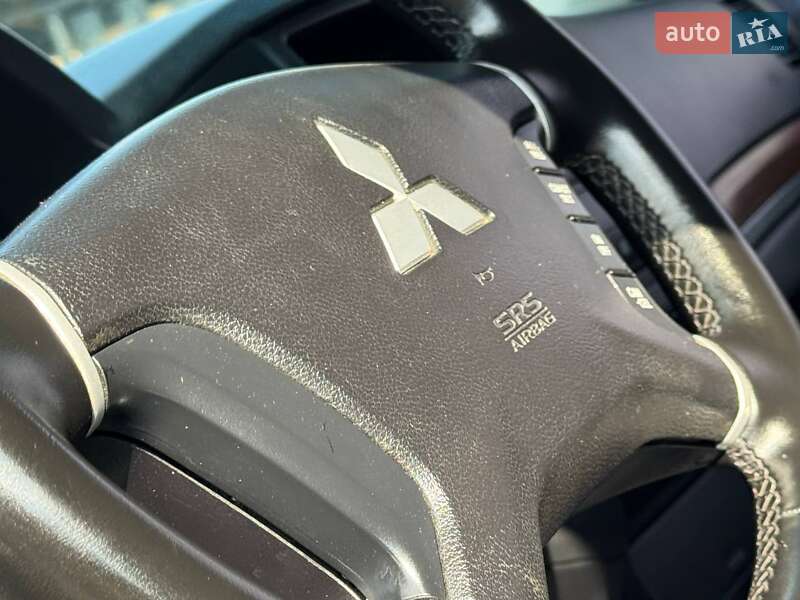 Внедорожник / Кроссовер Mitsubishi Pajero 2008 в Ахтырке