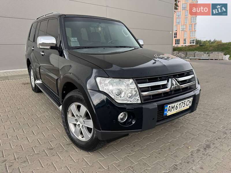 Внедорожник / Кроссовер Mitsubishi Pajero 2007 в Киеве