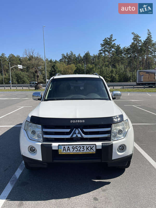 Mitsubishi Pajero 2007