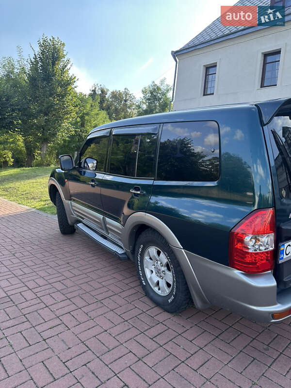 Внедорожник / Кроссовер Mitsubishi Pajero 2000 в Каневе