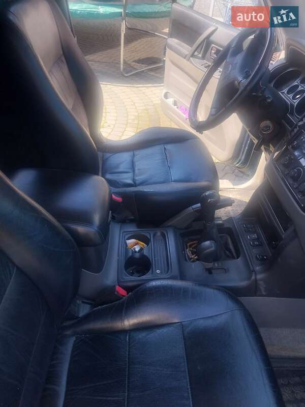 Внедорожник / Кроссовер Mitsubishi Pajero 2000 в Косове